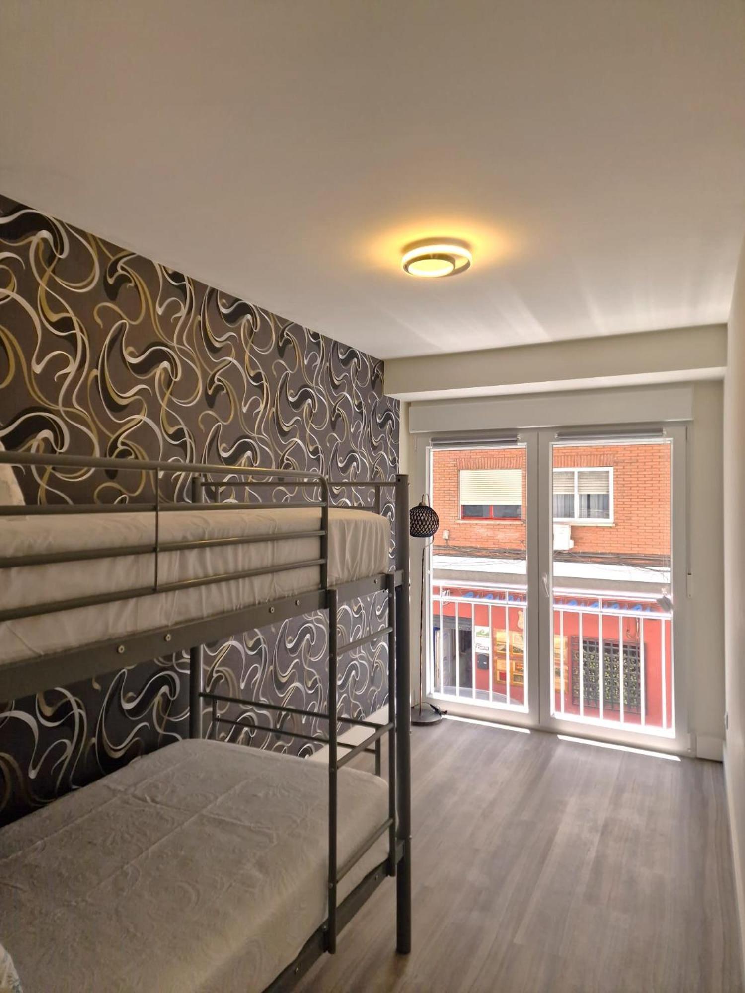 Madrid Suites Екстериор снимка