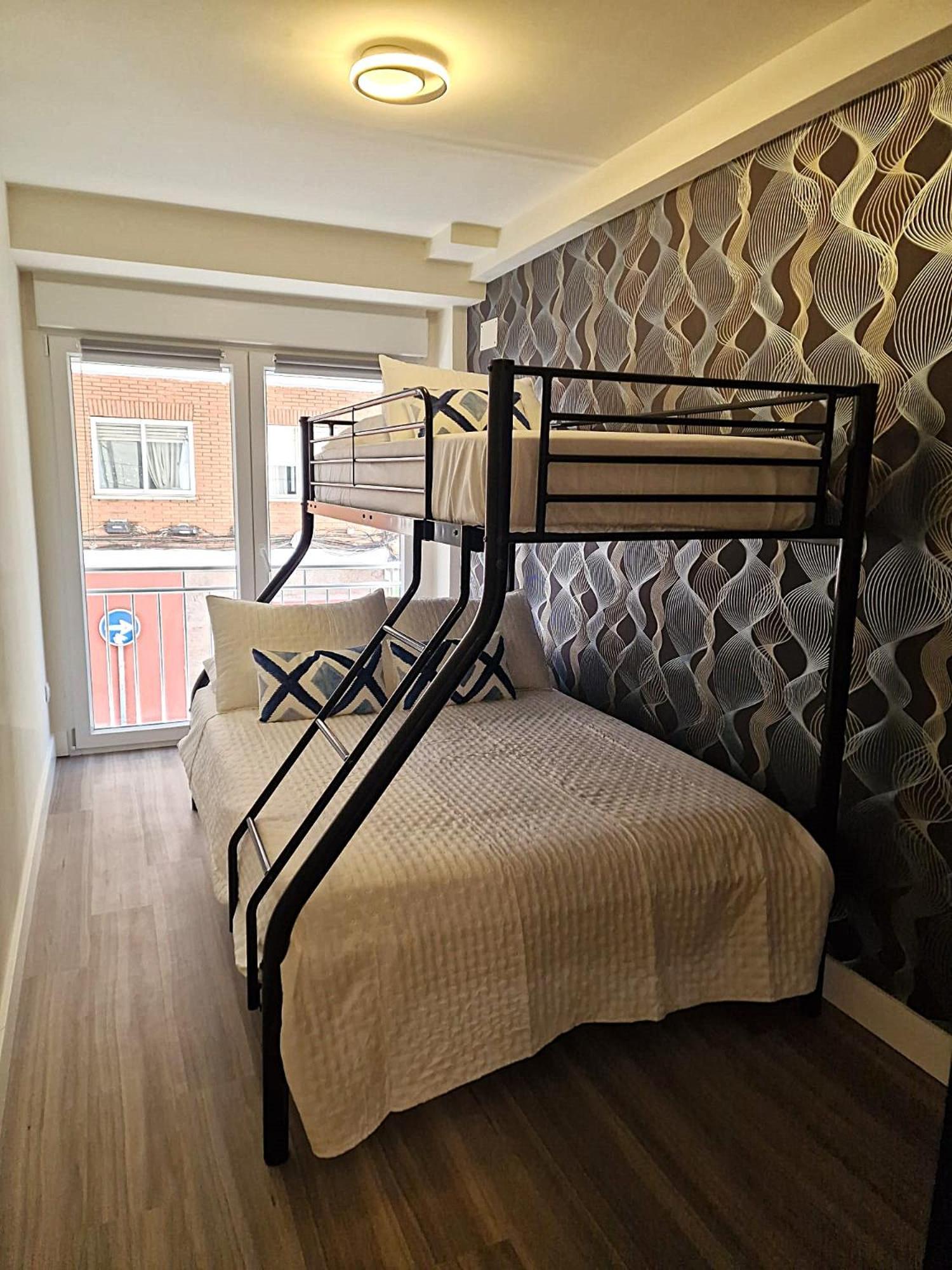 Madrid Suites Екстериор снимка